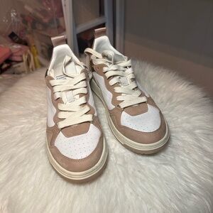 Steve Madden White and Tan Sneakers